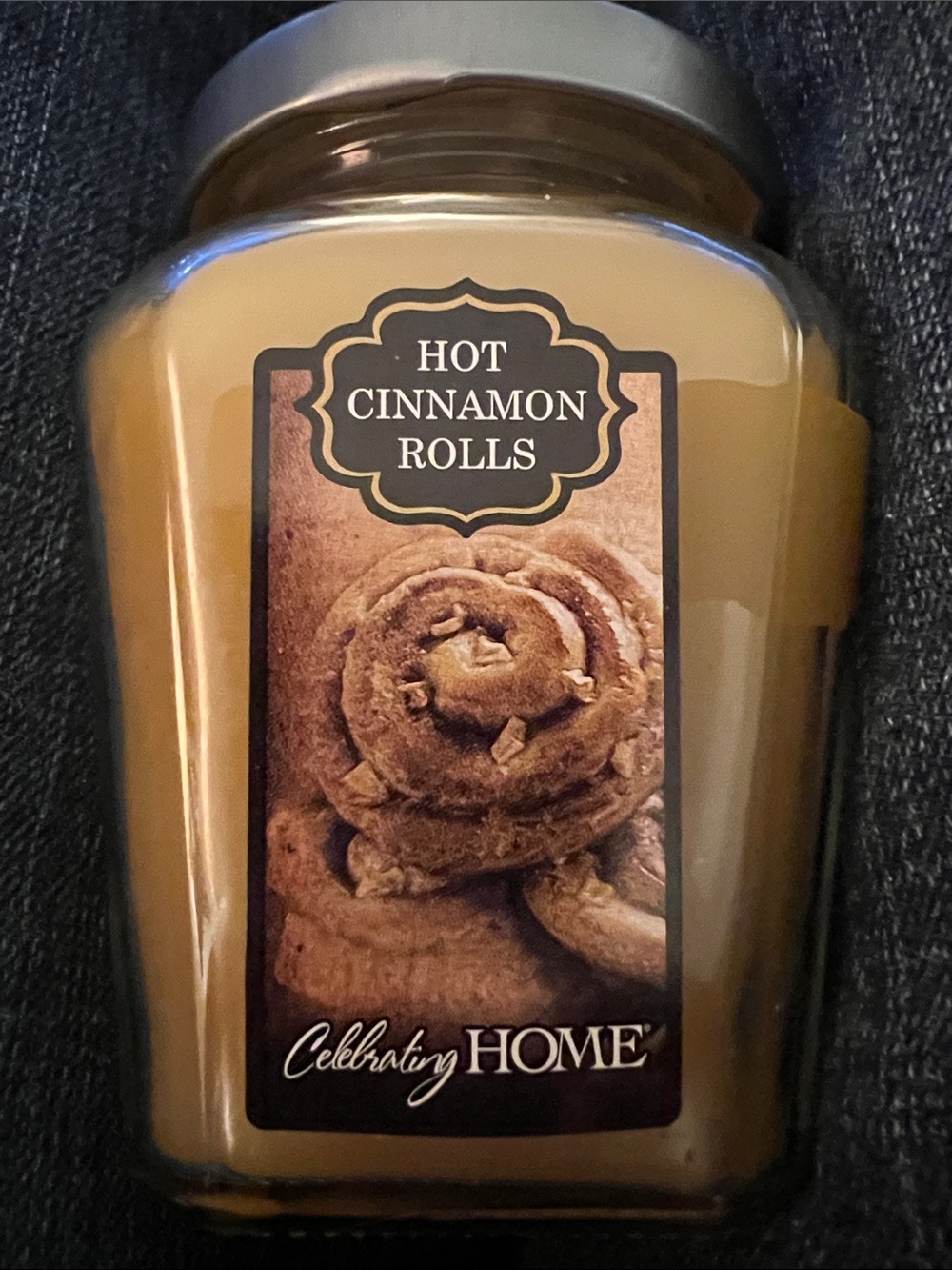 Celebrating HOME Hot Cinnamon Rolls Yellow Candle Small Jar NEW!! RARE SCENT!!!